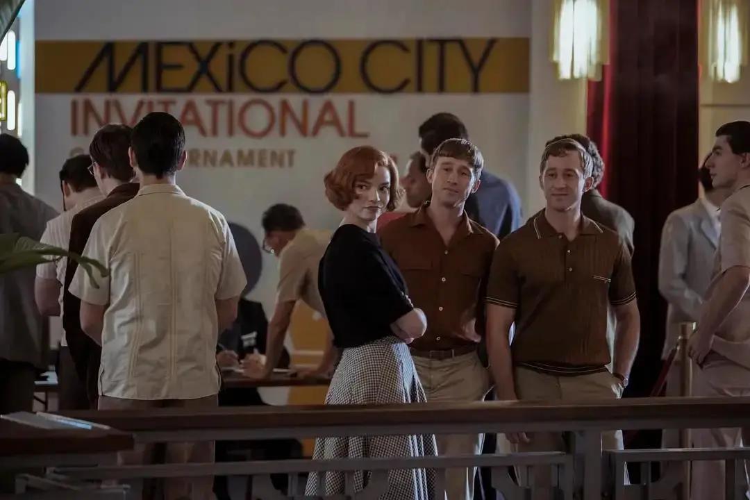 比起《女王的棋局》，女王的衣橱才是经典所在