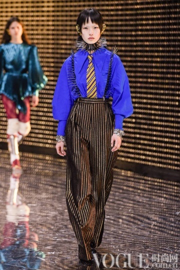 条纹衣柜,条纹设计穿出高级感