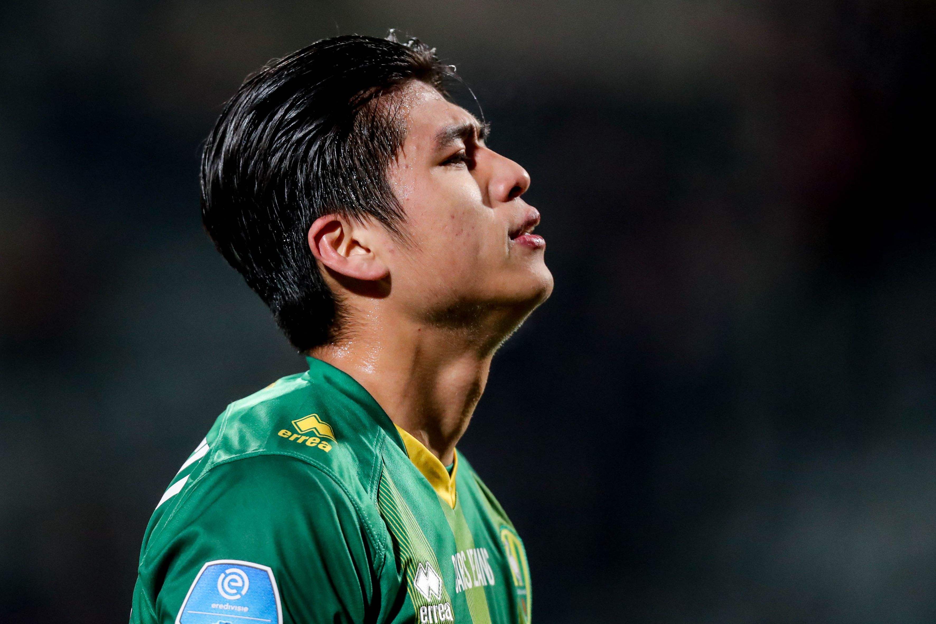 身影与长发齐飞，秋水共长天一色！中国足坛的长发*男美**子让你知道