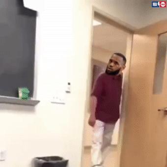 詹姆斯全明星现场绝杀球迷视角,詹姆斯全场31投19中