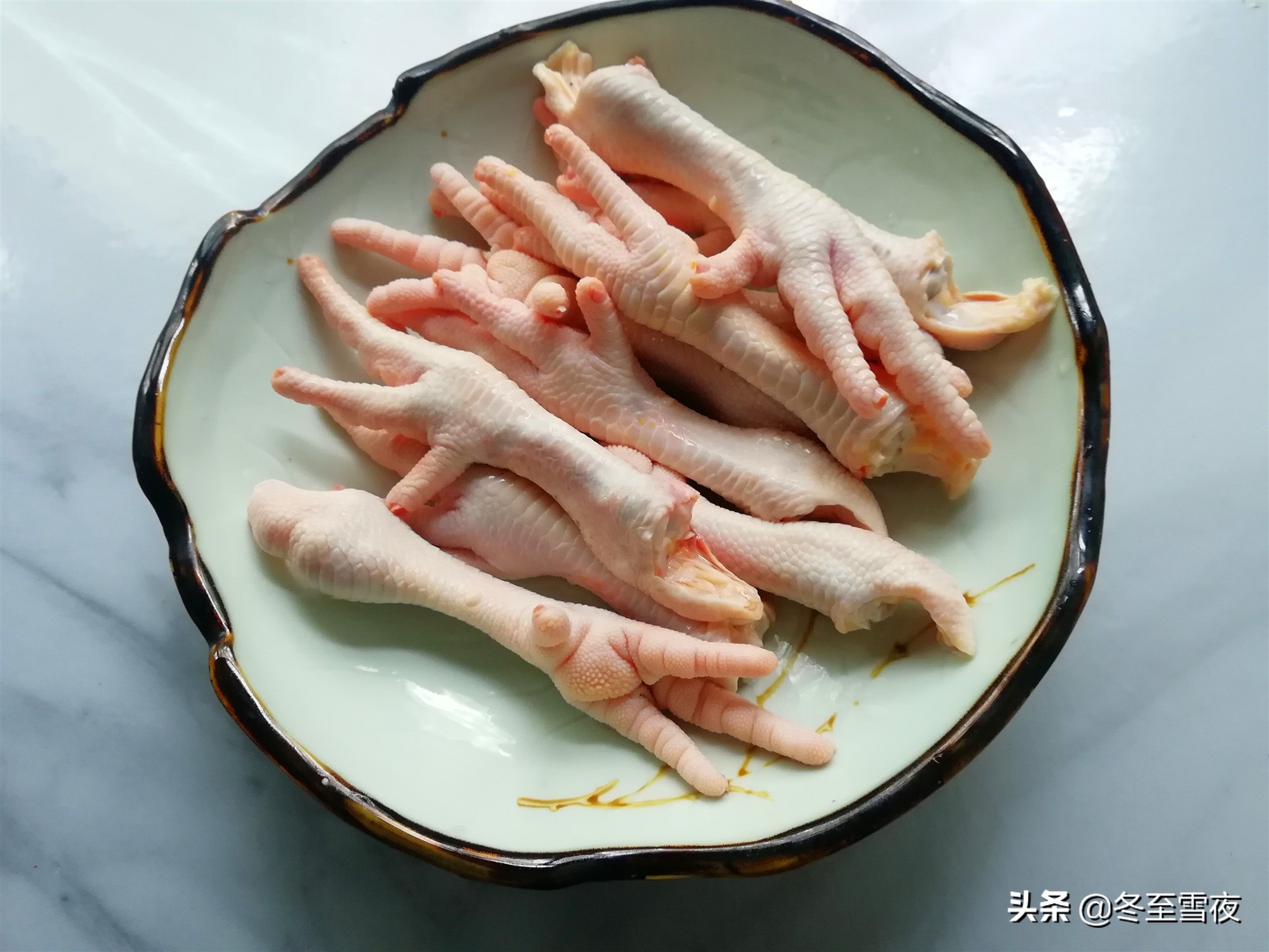泡椒凤爪的简单做法教程,泡椒凤爪怎么做简单好吃