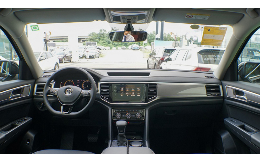 国内能买得到的排量最小6缸车,最便宜的6缸4驱