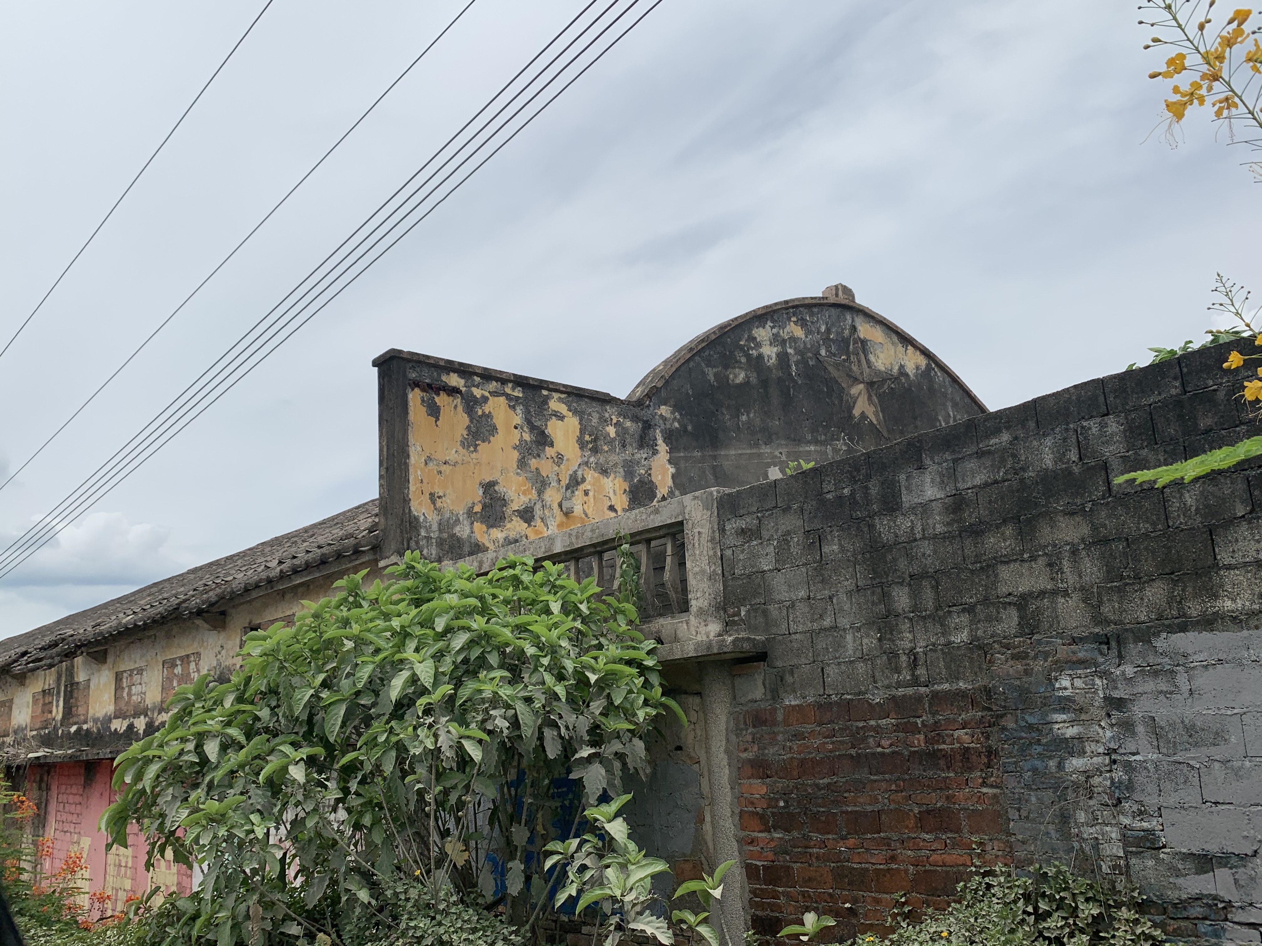 屯昌羊角岭水晶矿现在还能去吗,海南水晶矿遗址