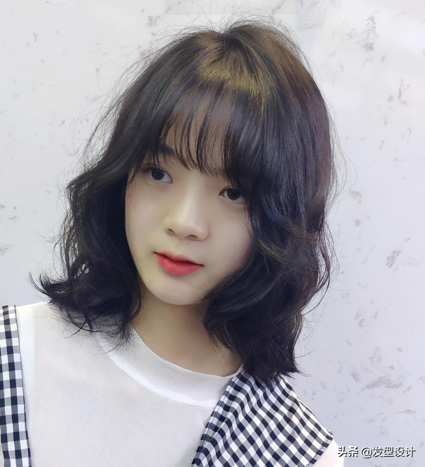 发型女2020流行发型中长发,中长发披发发型理发店