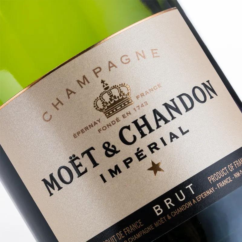 香槟属于什么颜色,香槟属于什么酒类