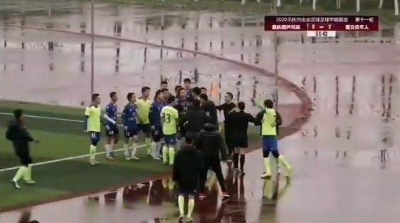 足坛火爆冲突名场面,足坛大规模冲突名场面