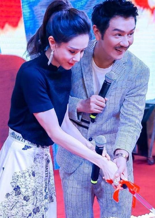 5年剖4胎，如今还要拼5胎，蒋丽莎被称生育机器，她霸气回复