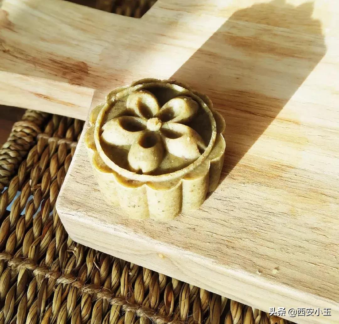 绿豆糕这样做简单又好吃,绿豆糕怎么做又简单又好吃