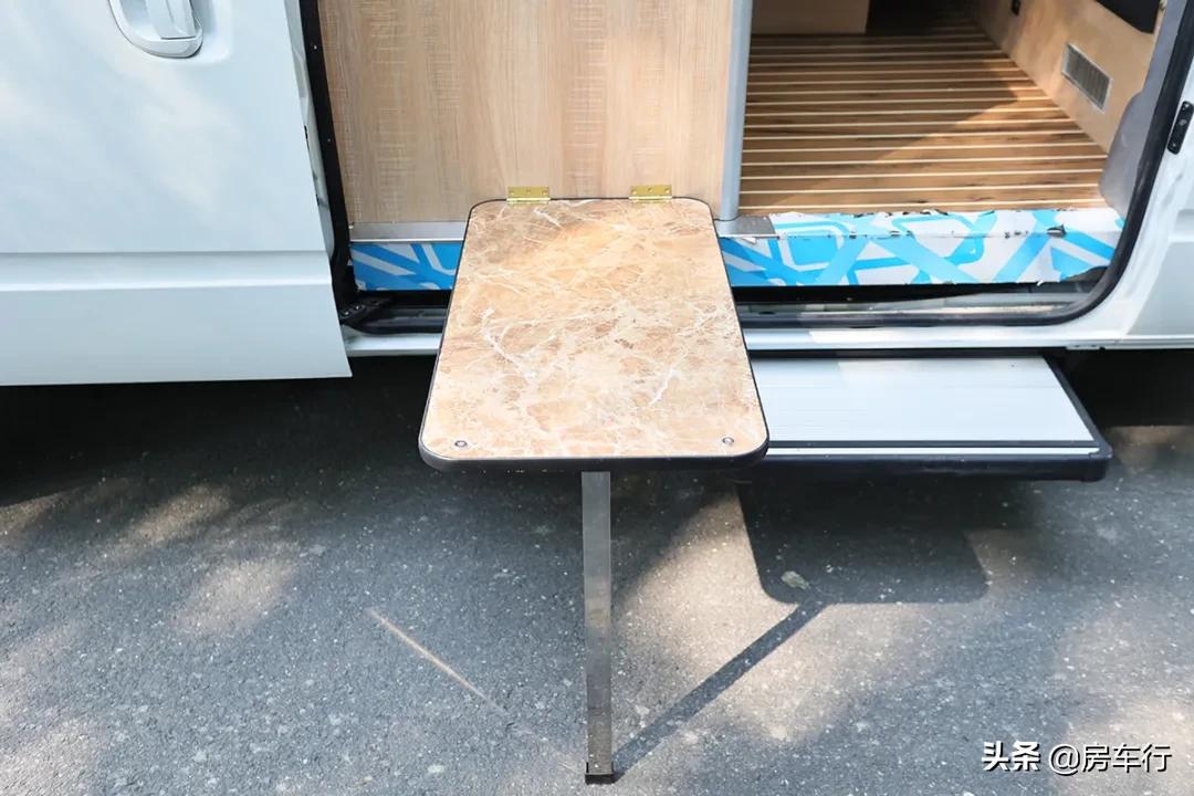 房车价格5-10万元低顶b型房车,房车大全20-30万的c型高档房车