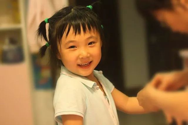 ps教程3步解决照片偏黄,图片有色差如何在ps改