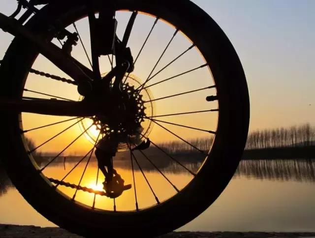 如何有效防止爆胎,怎么防止自行车爆胎