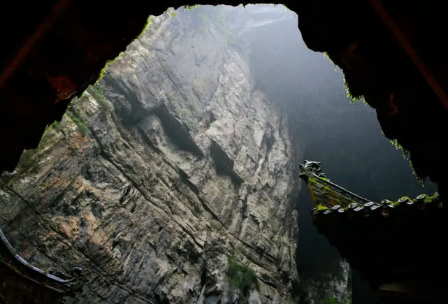武隆夏季探秘奇特的地缝峡谷,武隆探秘