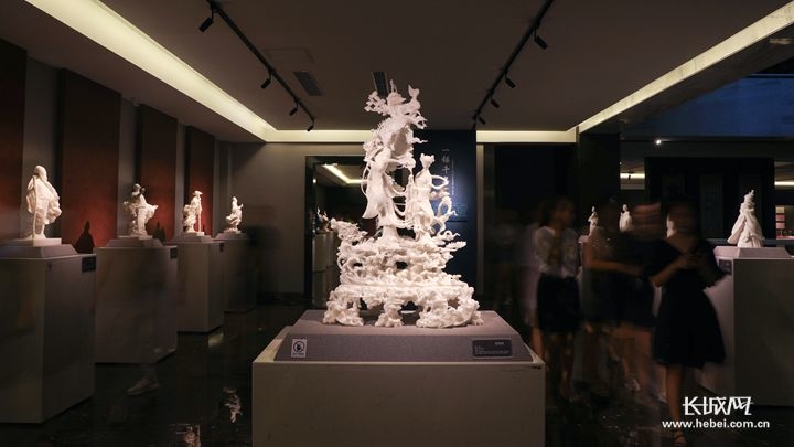 曲阳三把斧,曲阳三界汉白玉雕塑