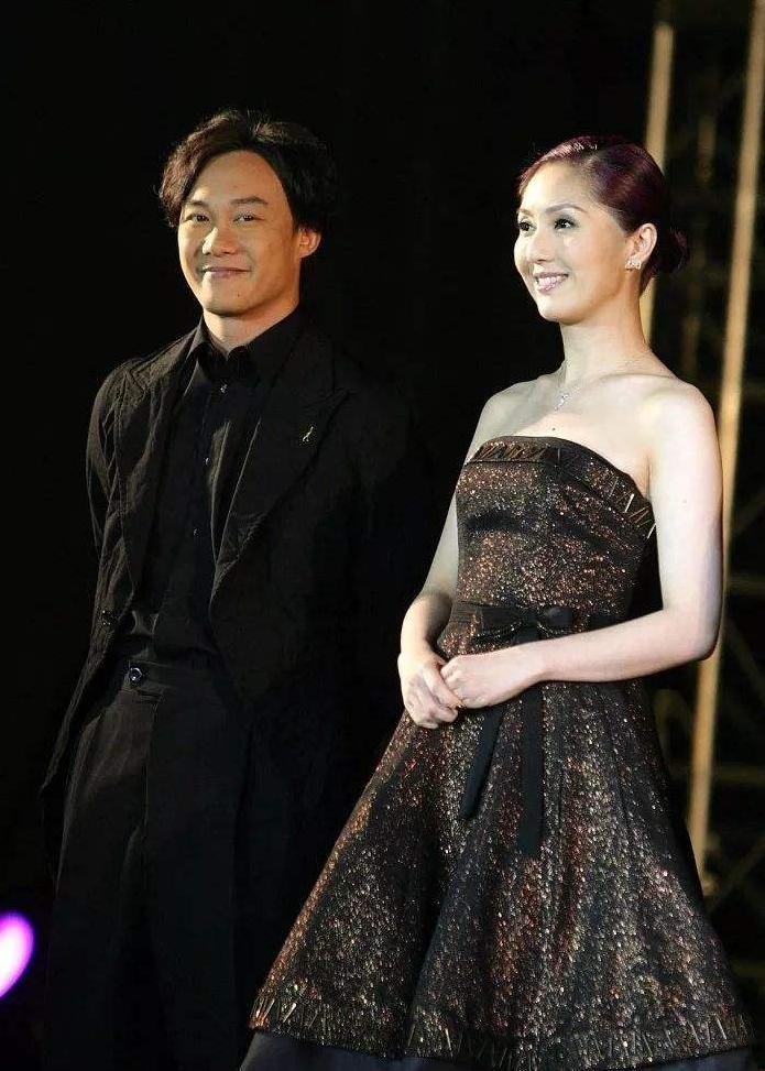 不是天后胜过天后的杨千嬅，歌曲传唱度比其她任何天后都广