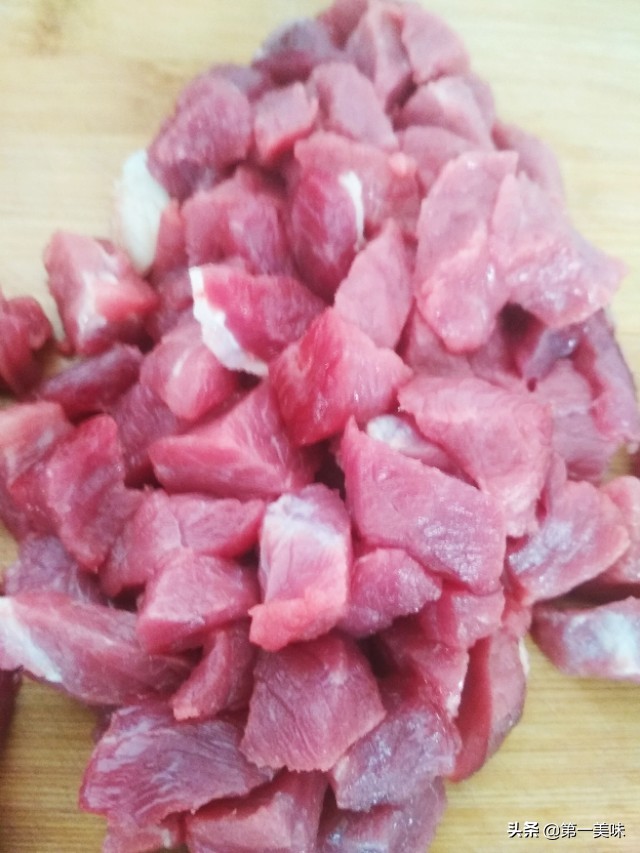 烧烤牛肉串嫩的秘诀,烧烤店烤牛肉嫩滑腌制方法