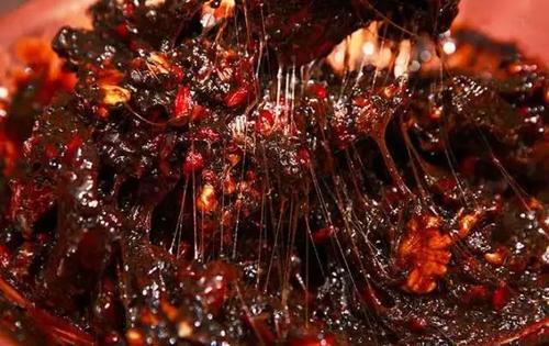 女性经常吃阿胶，能补血美容、抵抗衰老？到底是真相还是谣言