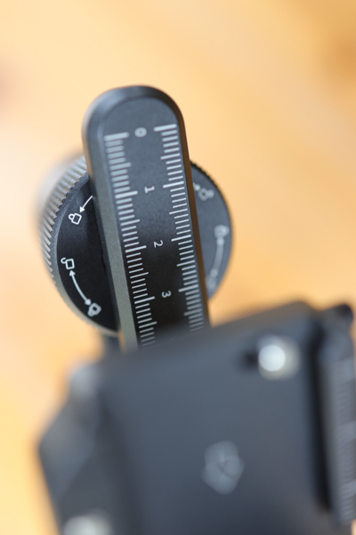 手持稳定器手机和运动相机一体,兼容手机和运动相机的稳定器