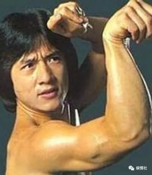 忆香江第一美少年，邵氏唯一“肉弹”男星，亦舒厌他琼瑶爱他