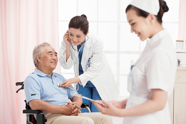 挂号特需门诊和普通门诊的区别,普通门诊和专家门诊看病哪个好