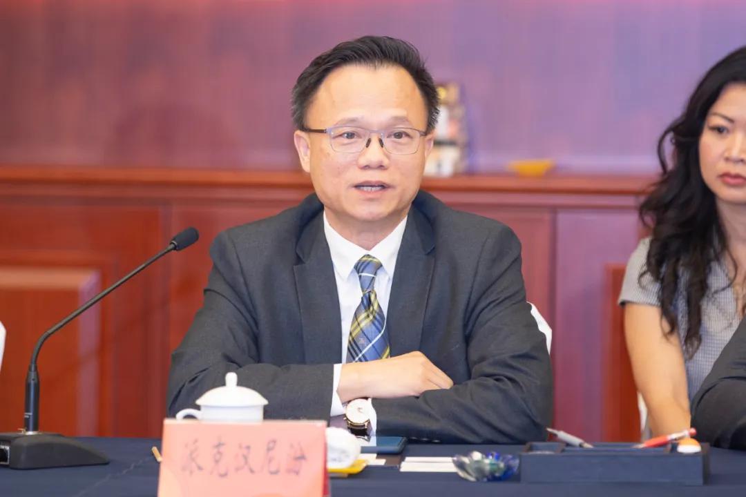 全力打造外商投资最满意城市！杜小刚主持召开全市重点外商投资企业座谈会