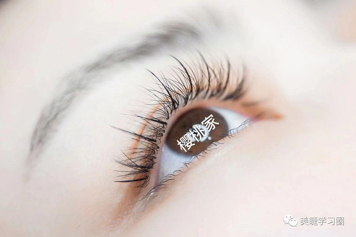 美睫要经常梳理睫毛吗,美睫睫毛出现问题怎么处理