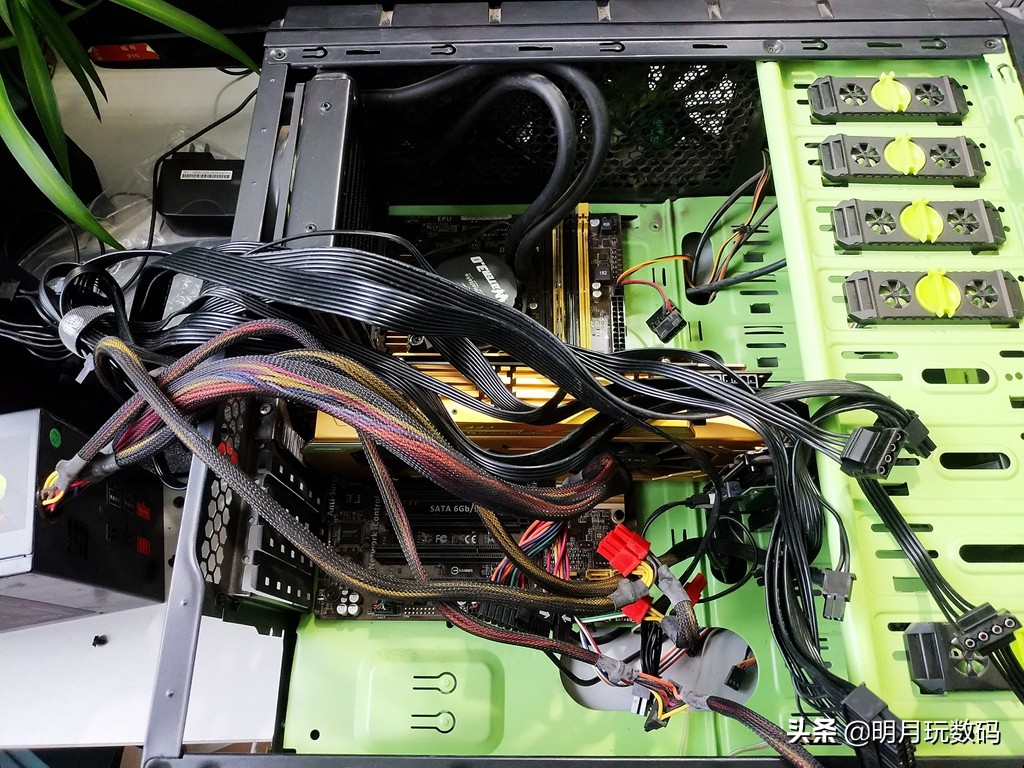 酷冷至尊v650电源,酷冷至尊mwe550v2电源怎么样