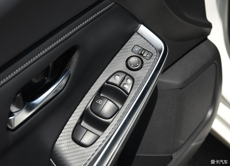 15万左右轩逸提车作业,15万预算省油性价比高的家轿