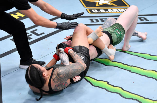 斯特林降服,斯特林被击败ufc