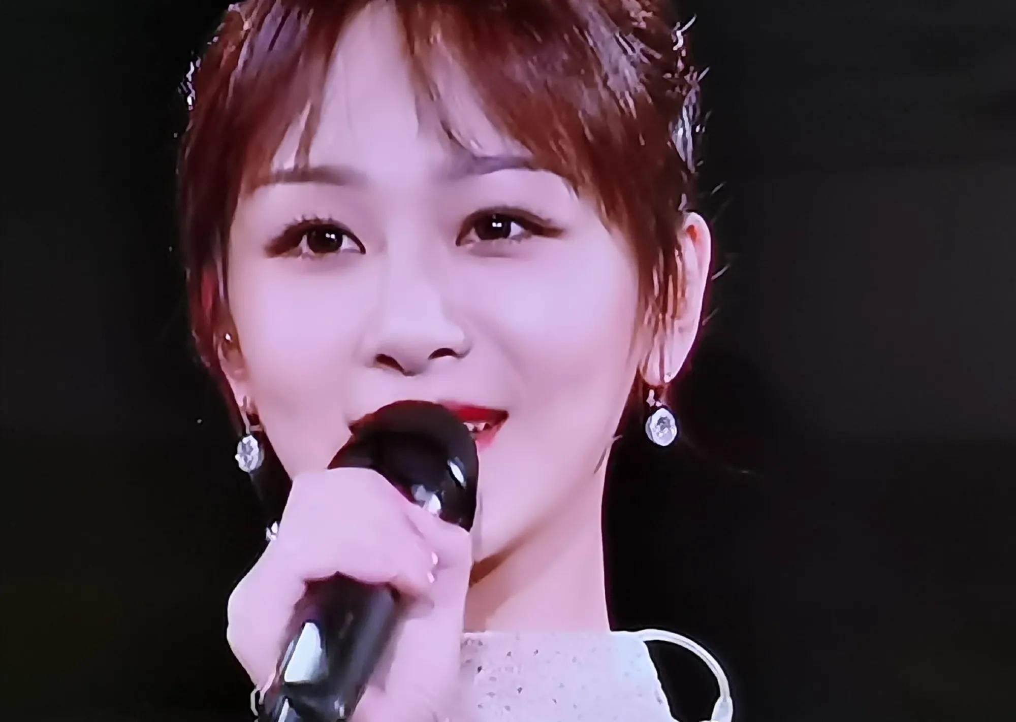 2020星光大赏杨紫唱歌,2020年星光大赏杨紫获奖了吗