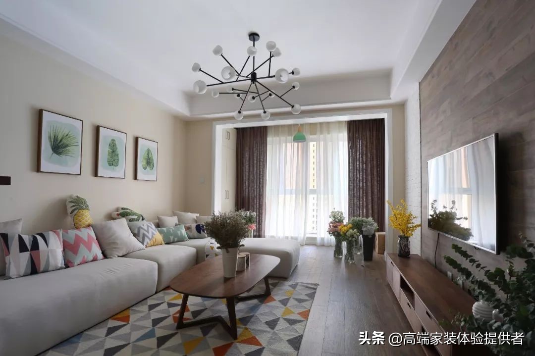 如何选择客厅灯吸顶灯,如何选择客厅的灯尺寸