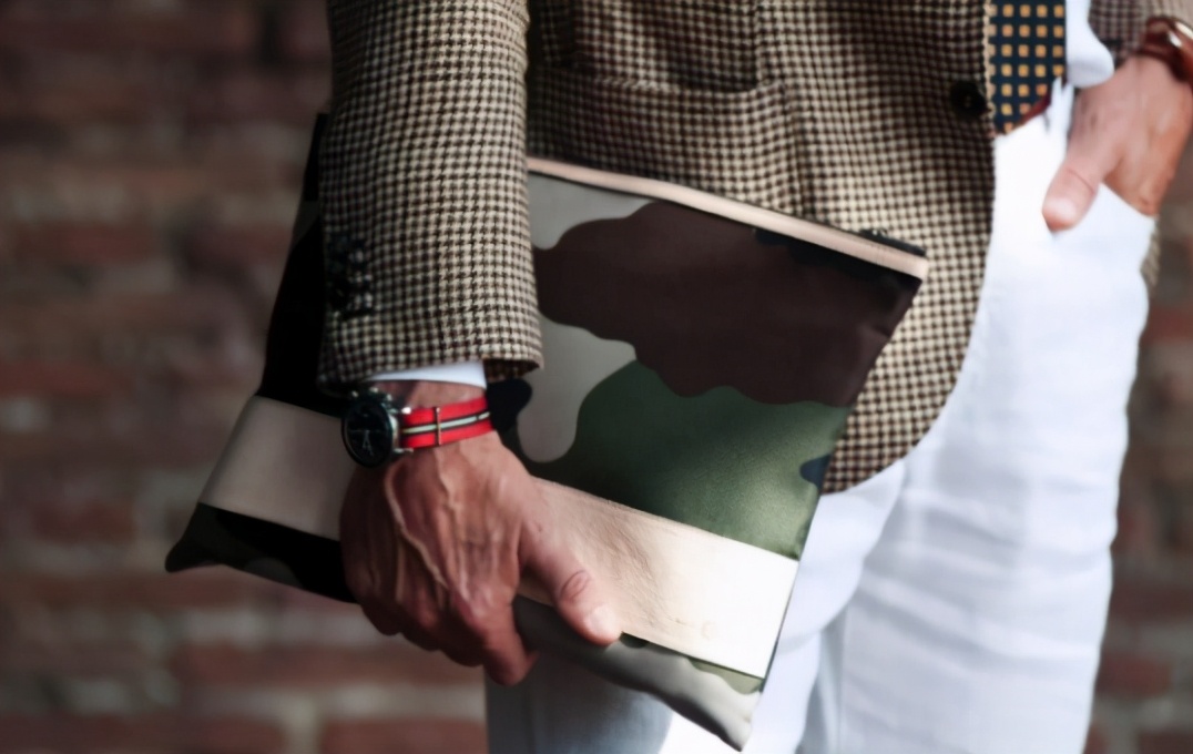 既好用又好看的男士包,适合男士的轻奢休闲包