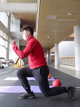 居家该如何锻炼教练来支招,居家健身公认最有效的训练方法