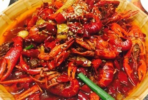 这些秘制的海鲜神店,把正宗烤蚬子、海蛎子刮回家