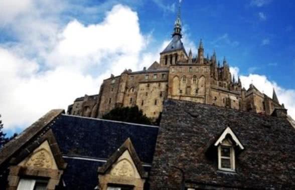 看不上“中国游客”的国家，对中国人一脸嫌弃，中国人却没减少