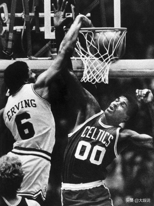 被低估的足球球星,最优秀的9号球衣