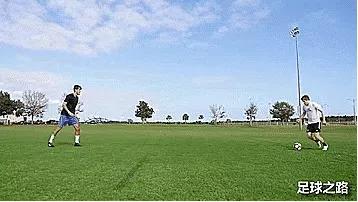 足球教学视频如何传球,足球教学如何像梅西一样带球