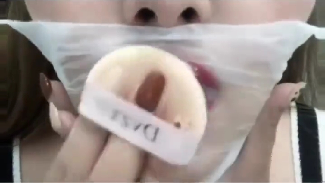 口红不容易沾杯教程,口红太黏了怎么解决