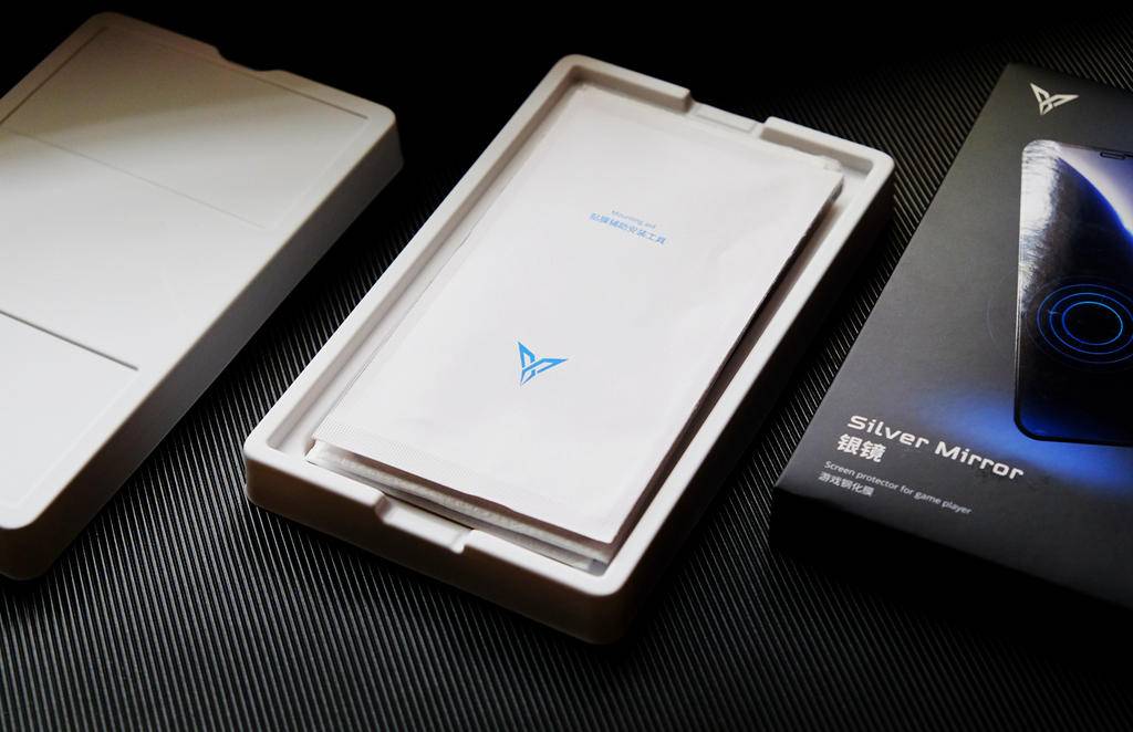 飞智性价比高,飞智高钢化膜推荐