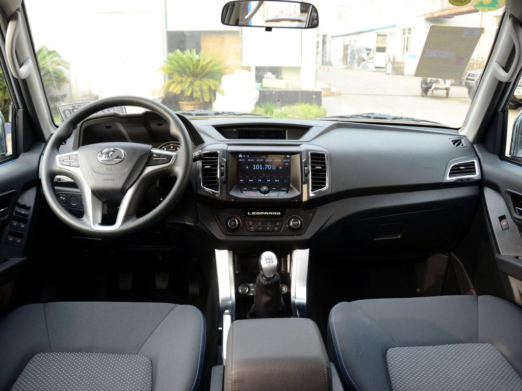 2.4l柴油手动四驱车,2.4l四驱老车