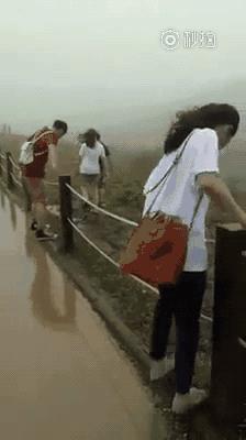 搞笑gif开心一刻原来高手在民间,搞笑gif你大爷果然还是你大爷