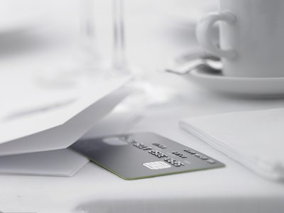 支付宝邀请办理信用卡好办吗,支付宝逾期能办理信用卡吗