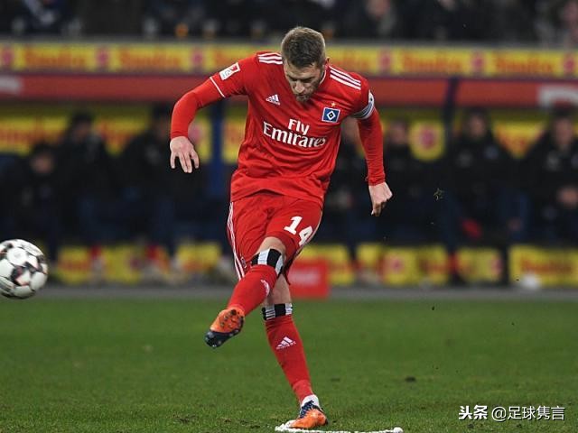 汉堡换帅,汉堡重返德甲