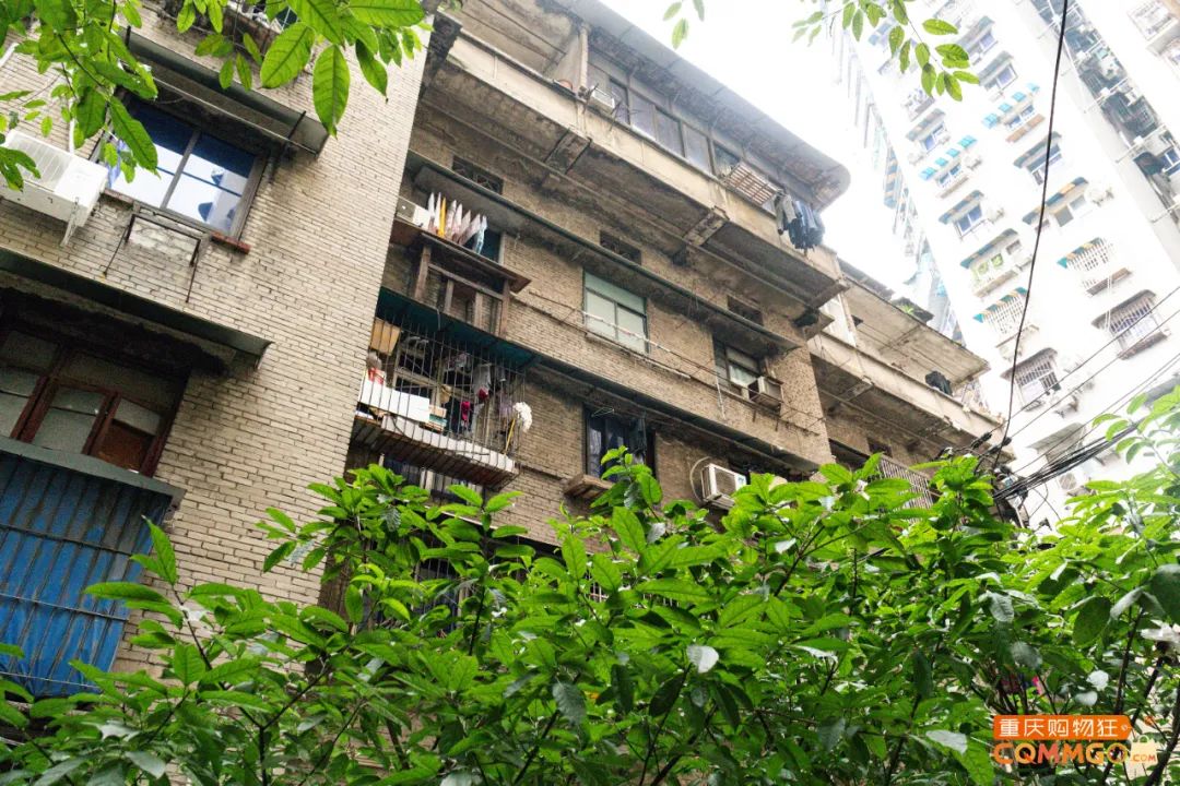 解放碑二手衣服市场,解放碑红鼎国际