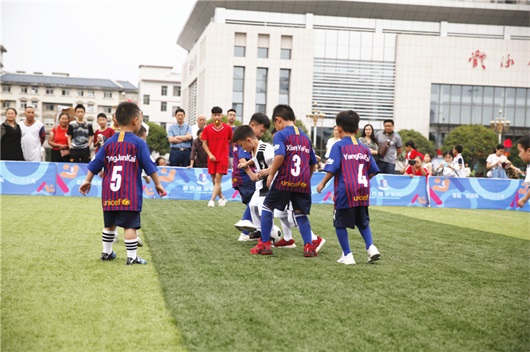 足球特色幼儿园有哪些活动,世界足球日活动幼儿园