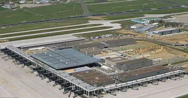 谁在神化以色列,德国制造神话