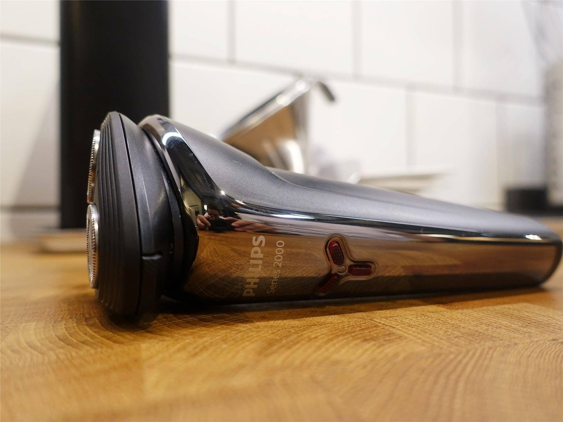 飞利浦剃须刀s2302和s1203,飞利浦s2302剃须刀能水洗吗