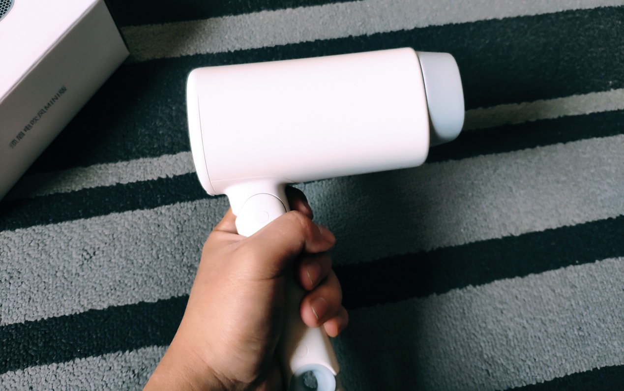 米粉烘干机批发价,平价吹风机负离子好用不伤头发