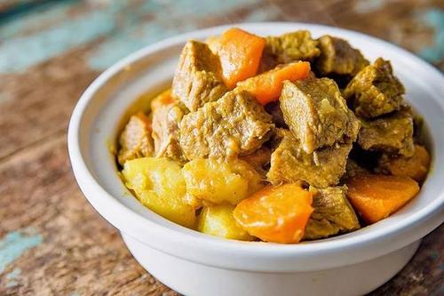 炖牛肉软烂无比的秘诀不放山楂,炖牛肉软烂入味黄焖