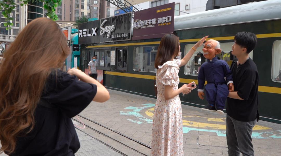 石家庄腹语小哥 (石家庄90后腹语师拍段子年入千万)