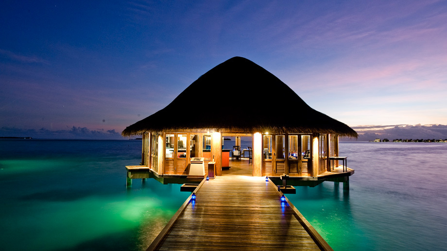 双层梦幻水屋，你要的马尔代夫性价比最高六星岛